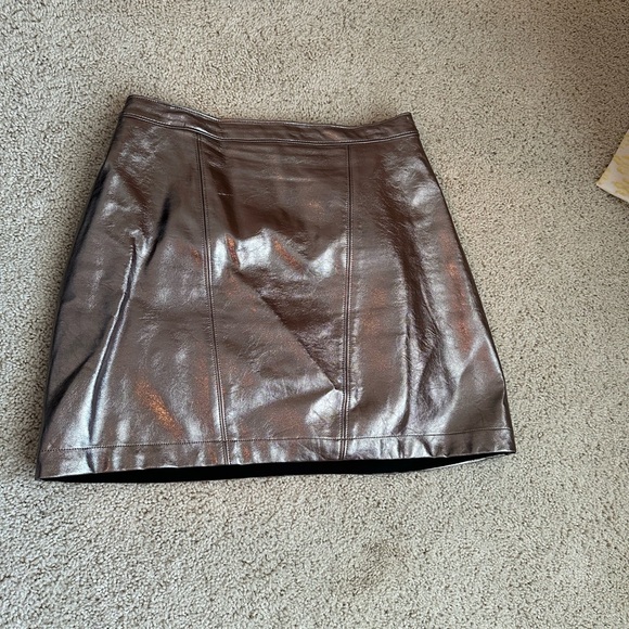 Metallic Express mini skirt - Picture 4 of 4